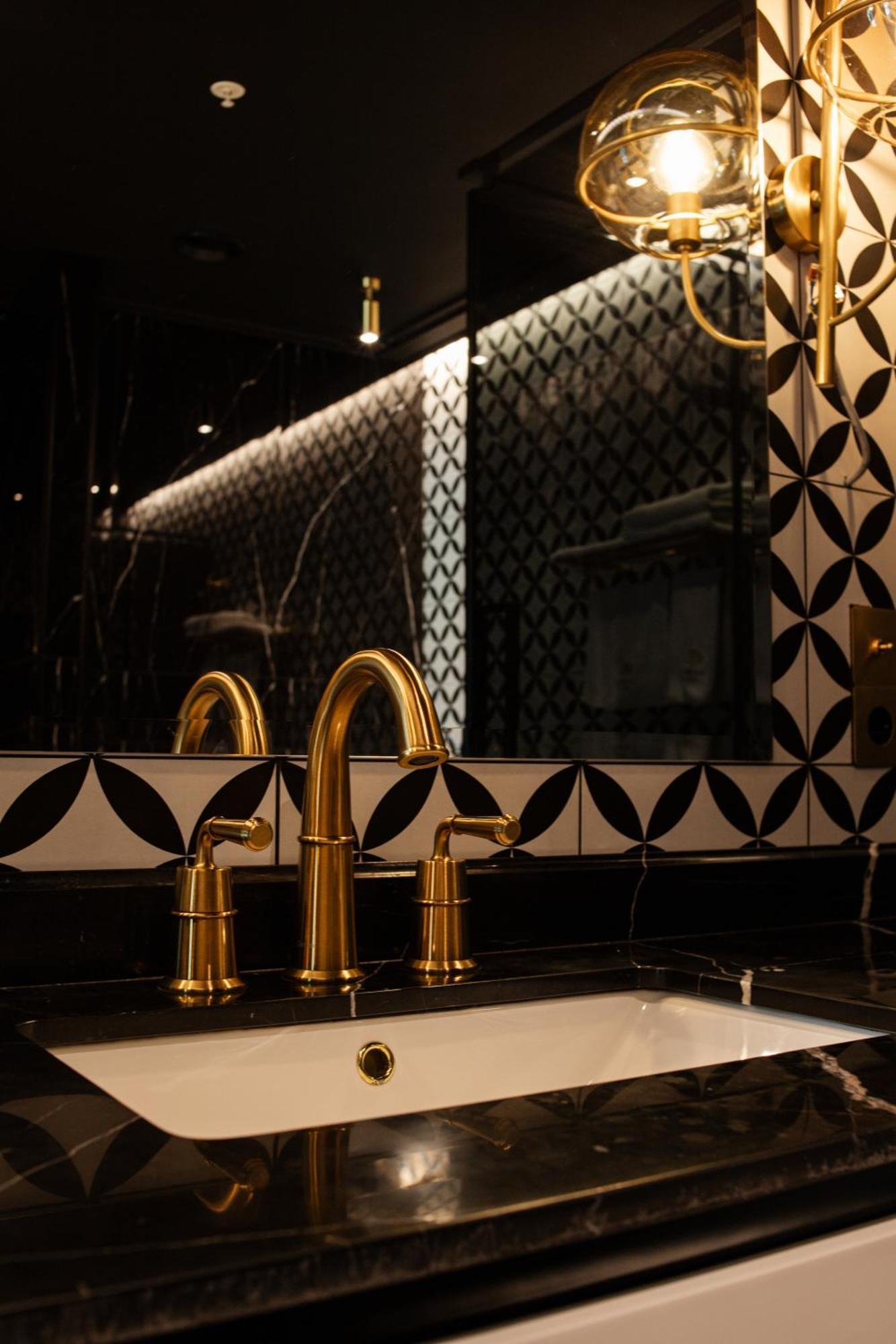 Mandarin Club House Ξενοδοχείο Μπατούμι Εξωτερικό φωτογραφία