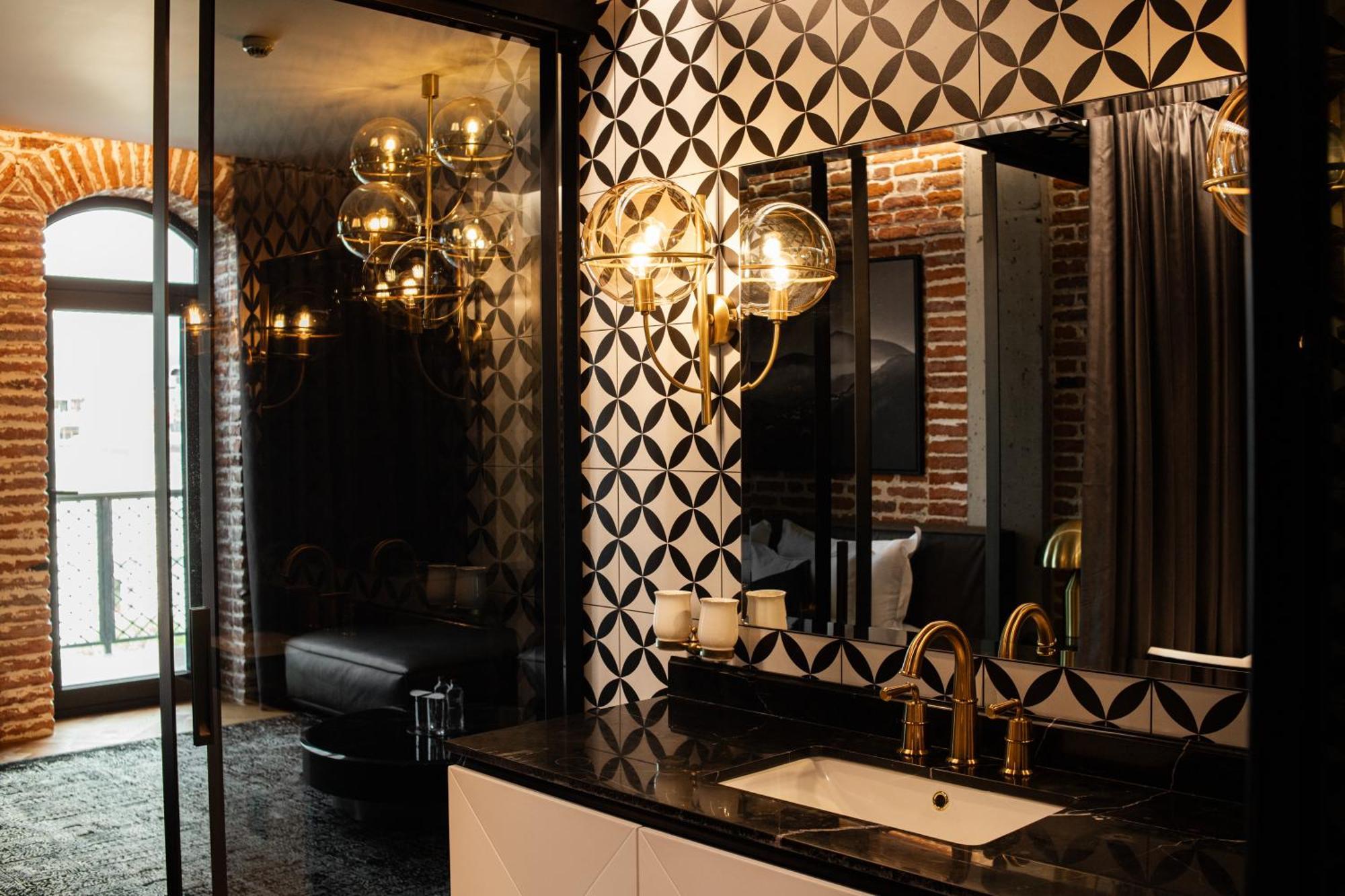 Mandarin Club House Ξενοδοχείο Μπατούμι Εξωτερικό φωτογραφία